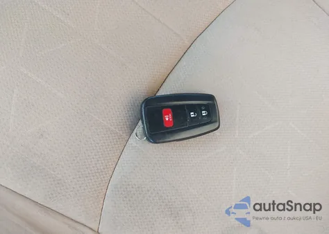 2019 Toyota Rav4 Xle from USA, damaged, VIN JTMP1RFV3KD026767